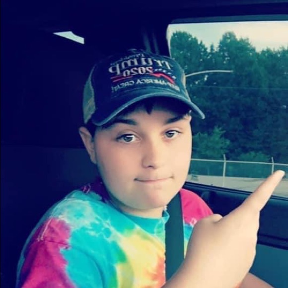 Meet your Posher, Heather Casey Owner of Southern Sass Bo.,LLC check out FB & IG - Picture 5 of 6